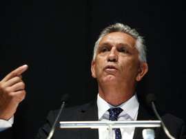 Paco Zas se plantea dimitir. EFE