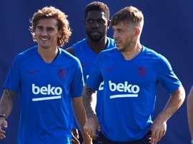 Carles Pérez sigue acercándose a la Roma. EFE