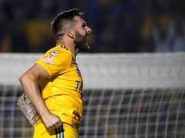 Los jugadores podrían ver reducido su salario en México. EFE/Miguel Sierra
