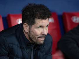 Simeone recriminó a su equipo haber regalado el primer tiempo. EFE/Rodrigo Jiménez