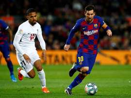El Granada se sintió perjudicado por la roja ante el Barça. EEFE
