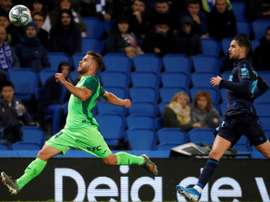 Januzaj compartió un rato con los aficionados de la Real. EFE