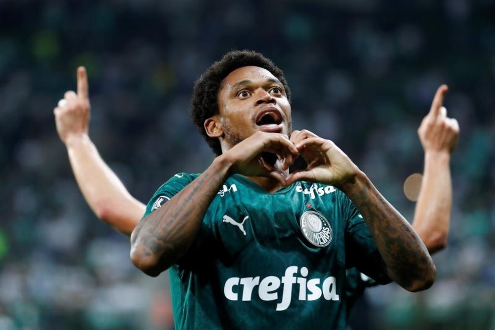 Palmeiras va a castigar a Luiz Adriano. EFE