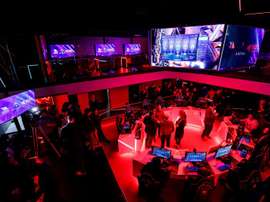 La evolución del deporte: de las tragaperras en línea a los juegos electrónicos. EFE