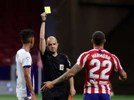El Atlético, de los equipos que más amarillas recibe. EFE/JuanJo Martín/Archivo