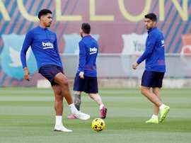 El central tiene más opciones de estar en Lisboa si el Barça pasa. EFE