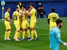 El Villarreal sonríe en el partido de los errores. EFE