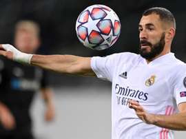 Aparentemente, Benzema le dijo a Mendy que no se la pasara a Vinicius. EFE