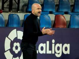 Paco López afirmó ve al equipo vivo. EFE