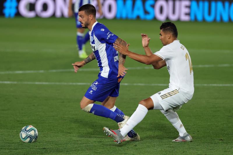 Get Real Madrid Vs Alavés Images