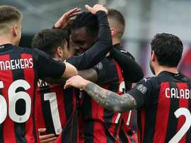 Milan abriu cinco pontos de vantagem para os vice-líderes. EFE/EPA/MATTEO BAZZI