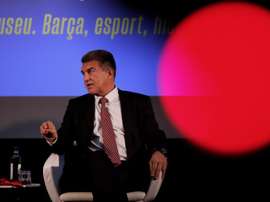 Joan Laporta no es partidario de fichar a Eric García ahora. EFE