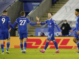 Leicester dorme como o novo líder da Premier League. EFE/EPA/Tim Keeton