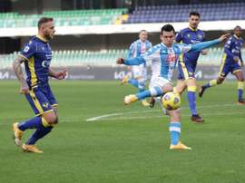 El Nápoles ríe primero y ríe peor en Verona. EFE