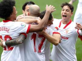 El Sevilla venció con seriedad en Ipurua. EFE