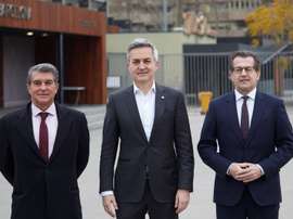 Laporta busca estreitar laços com Messi.EFE