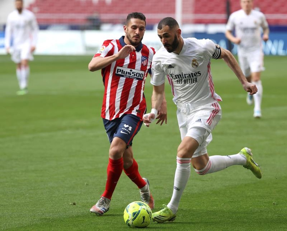 Benzema sauve l'espoir en fin de rencontre. EFE