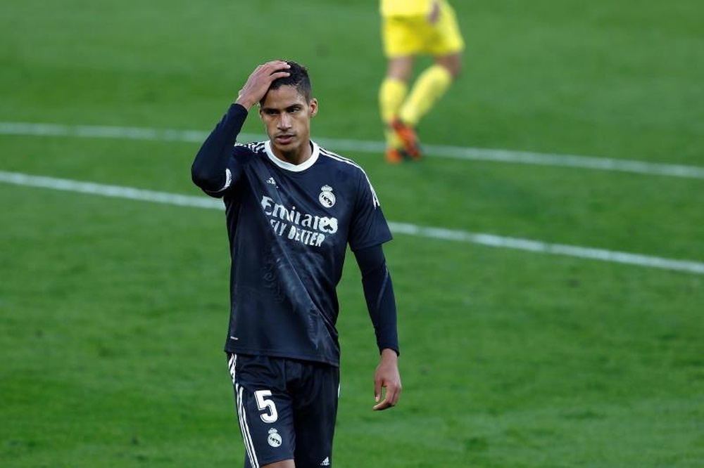 Varane is yet to decide whether or not he will stay at Madrid. EFE/Archivo