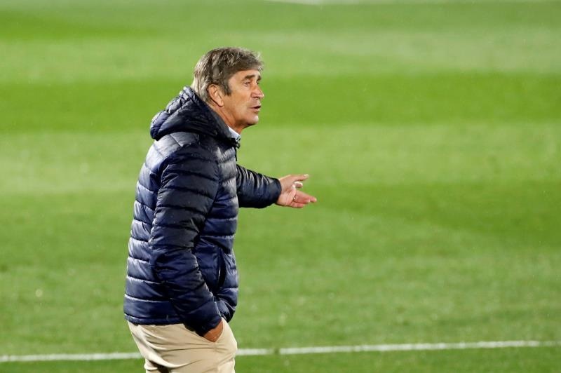 Everton Consider Pellegrini As Ancelotti S Replacement