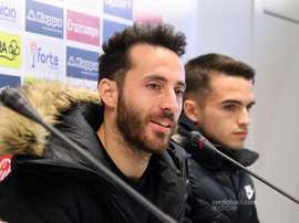 El Córdoba ya tiene el permiso de Carbonell (al fondo), que podría estar ante el Granada. CordobaCF