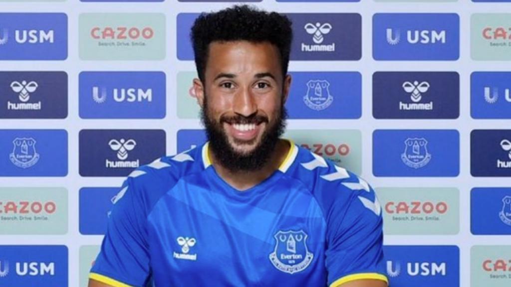 Officiel : Andros Townsend rejoint Everton