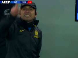 El árbitro sacó de quicio a Conte. Captura/MovistarLigadeCampeones