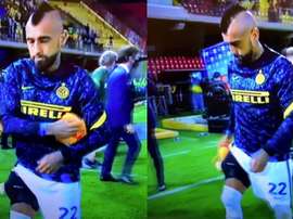 Vidal se fue del campo dolorido. Capturas/MovistarLigadeCampeones