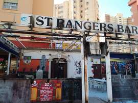 Así quedaron los exteriores del bar tras el incendio. Facebook/Ella Chalmers