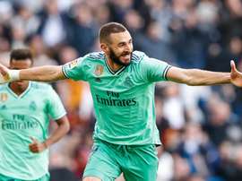 Jogando de verde o Real Madrid vence o Espanyol no Bernabéu. Twitter/@realmadrid
