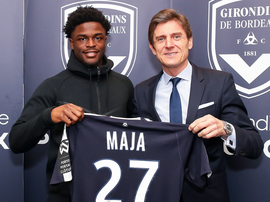 Bordeaux annonce le transfert de Josh Maja. Twitter/Girondins