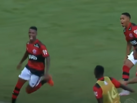 Max fez golaço para o Flamengo contra o Nova Iguaçu. Captura