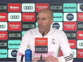 Zidane botte en touche pour Alaba. Captura/RealMadridTV