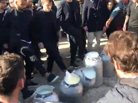 Barella si unisce alla protesta dei pastori. Captura/UnioneSarda
