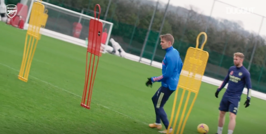 VÍDEO: así fue el primer entrenamiento de Odegaard en el ...