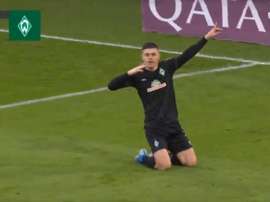Rashica adelantó al Werder con un golazo. Captura/BeINSports
