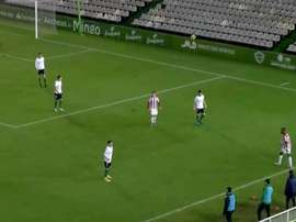 Racing y Bilbao Athletic empataron. Captura/Footters