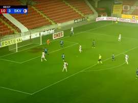 ¡13 goles y un póker en un partido de la Copa Checa! Captura/SportHD