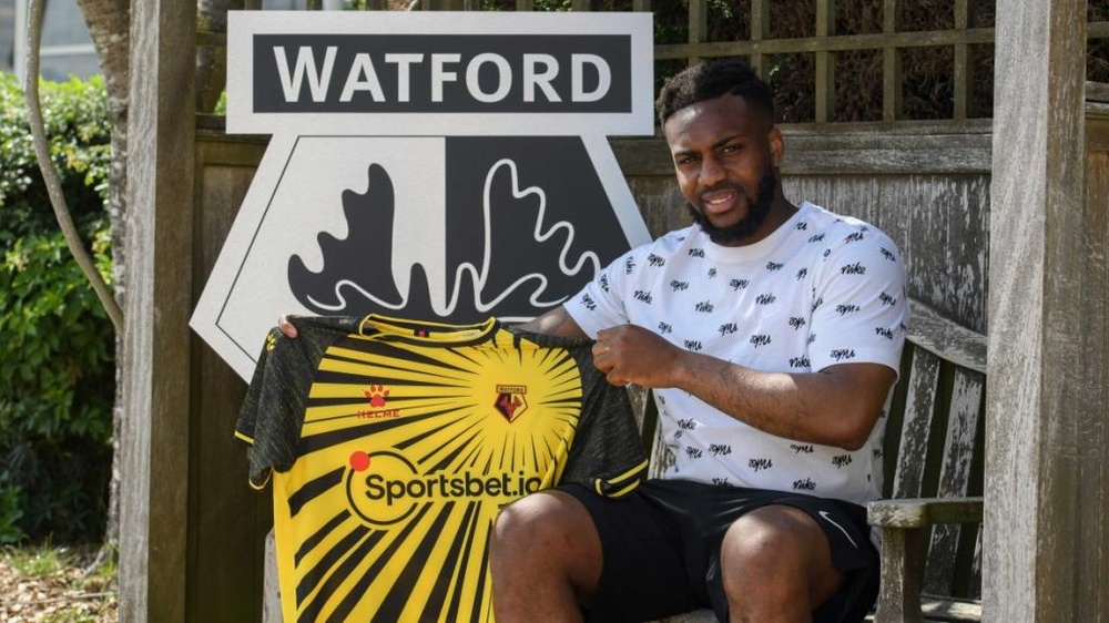 Danny Rose firma con el Watford. WatfordFC