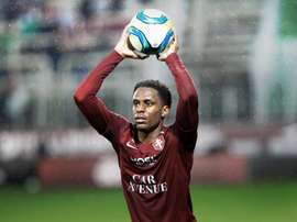 Cabit se accidentó junto a su compañero Kevin N'Doram. Twitter/FCMetz