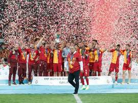 Belhanda le da la triple corona turca al Galatasaray. Galatasaray