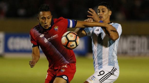 Union Y Atletico Tucuman Interesados En Zampedri