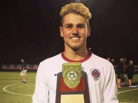 Birighitti falleció devorado por los tiburones. Twitter/HastingsMSoccer