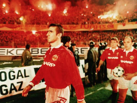 Una eliminación histórica y una agresión a Cantona.