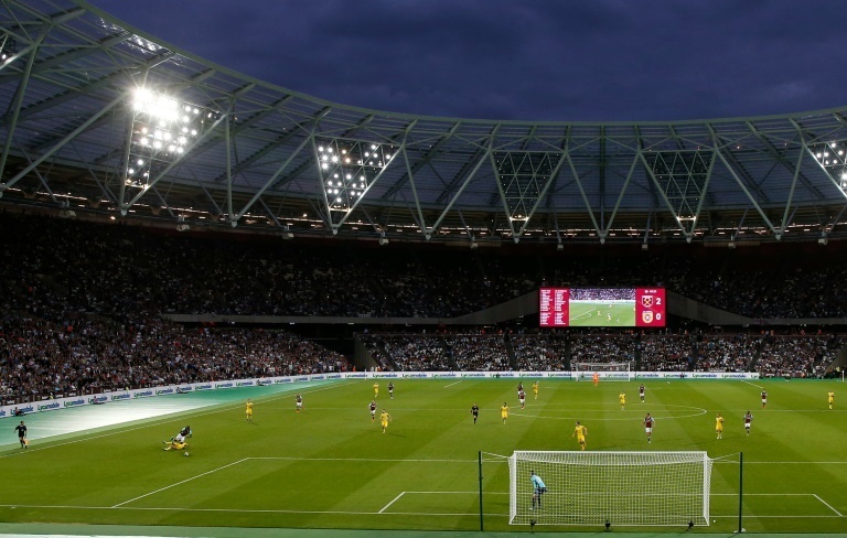 Une bombe de la 2e Guerre Mondial retrouvée, West Ham-Arsenal pourrait être reporté - BeSoccer