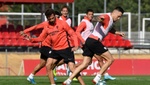 Ocampos y De Jong se unieron al grupo