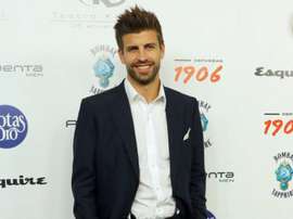 Piqué regaló entradas para la Davis a un fan... ¡para que lleve a su novia! EFE