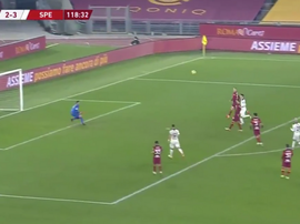 Golazo para cerrar el choque. Captura/DAZN