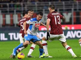 Hirving Lozano interesa en Inglaterra. Twitter/SSCNapoli
