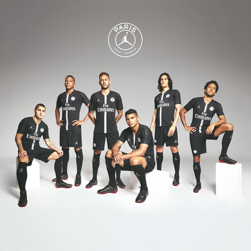 PSG run out of new third kit within hours of release