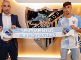 El Málaga renueva a Larrubia. Twitter/MalagaCF